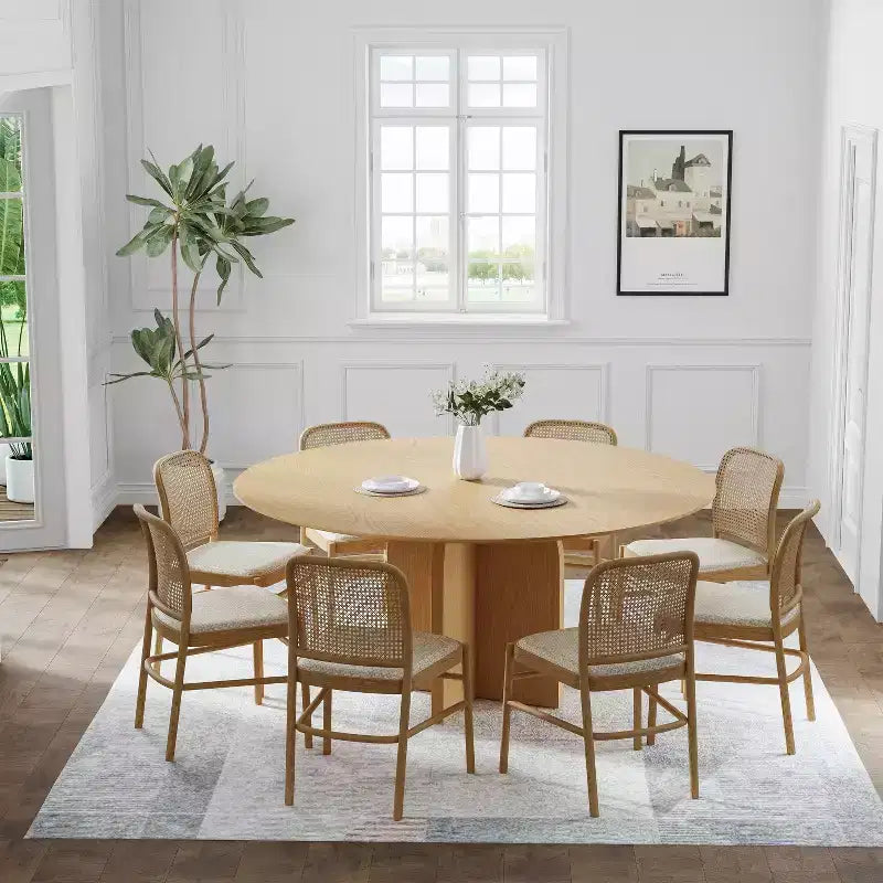 Table à manger ronde en bois massif 59 x 59 avec finition naturelle et pieds arqués élégants pour salles à manger et cuisines modernes