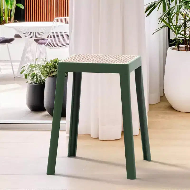 Tabouret de salle à manger carré empilable avec plateau en osier, conception légère et durable pour la cuisine, le jardin, le balcon, le café, le patio ou la terrasse