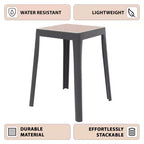 Tabouret de salle à manger carré empilable avec plateau en osier, conception légère et durable pour la cuisine, le jardin, le balcon, le café, le patio ou la terrasse
