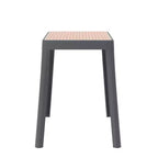 Tabouret de salle à manger carré empilable avec plateau en osier, conception légère et durable pour la cuisine, le jardin, le balcon, le café, le patio ou la terrasse
