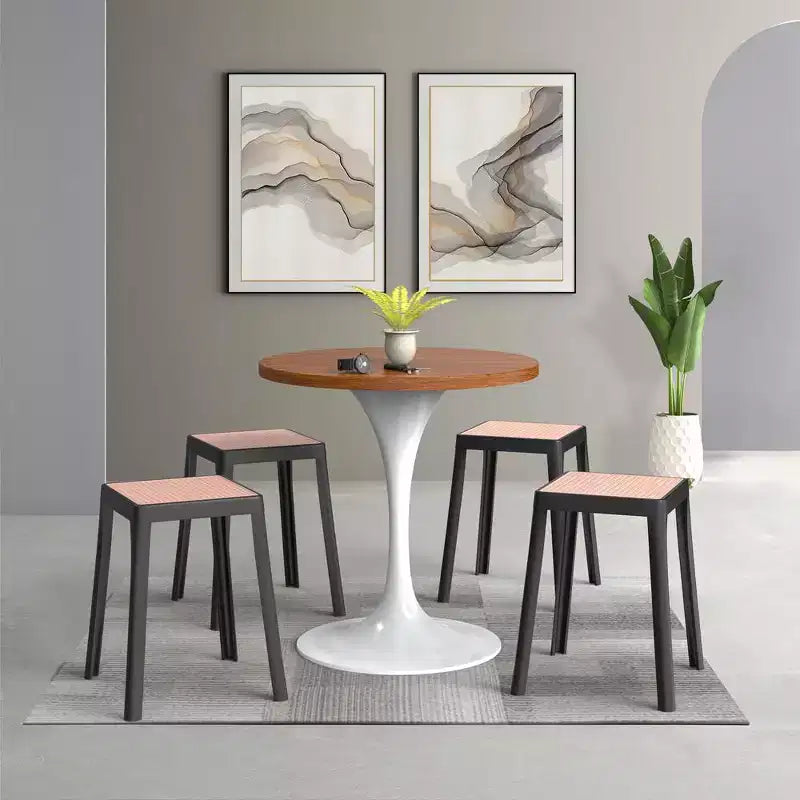 Tabouret de salle à manger carré empilable avec plateau en osier, conception légère et durable pour la cuisine, le jardin, le balcon, le café, le patio ou la terrasse