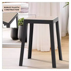 Tabouret de salle à manger carré empilable avec plateau en osier, conception légère et durable pour la cuisine, le jardin, le balcon, le café, le patio ou la terrasse